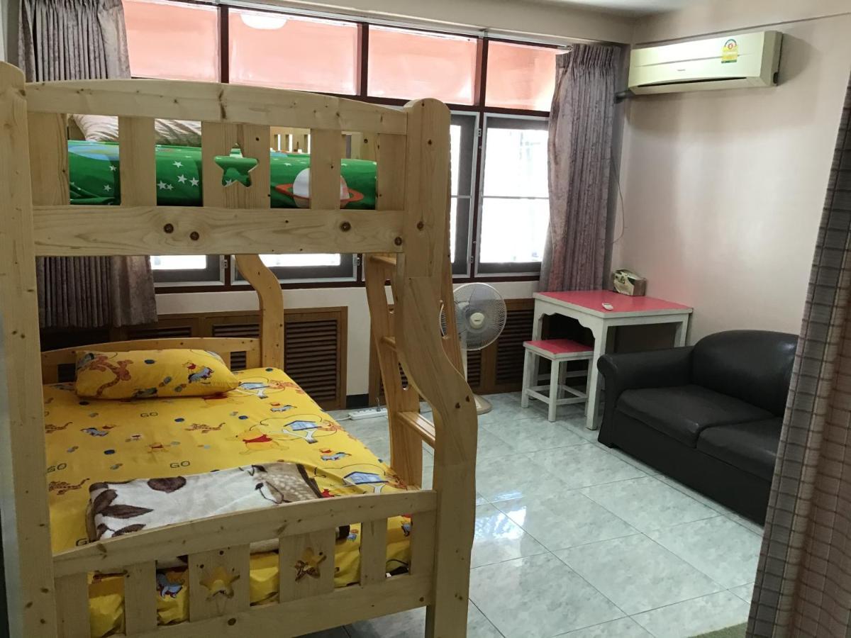 Lägenhet Studio på 20 m² i Khon Kaen shoppingcenter med 0 badrum  Exteriör bild
